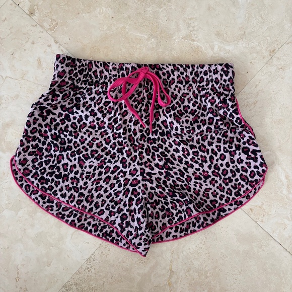 House of Muamua Shorts - Picture 1 of 3